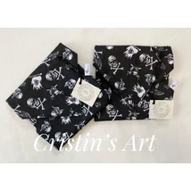 Fekete alapon fehér koponyás/kalózos szendvics csomagoló textil szalvéta