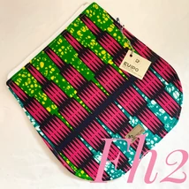 Cserélhető fedél fehér hátitáskához pink cakkos mintás afrikai anyagból