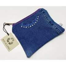 Kis méretű neszeszer-bármitartó újrahasznosított farmerből kék hímzéssel, kövekkel