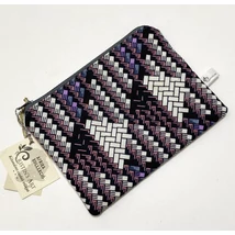 Kis méretű neszeszer lila mintás afrikai anyagból