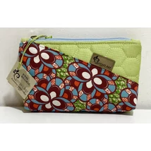 Közepes méretű neszeszer afrikai mintás anyaggal Közepes méretű neszeszer afrikai mintás anyaggal