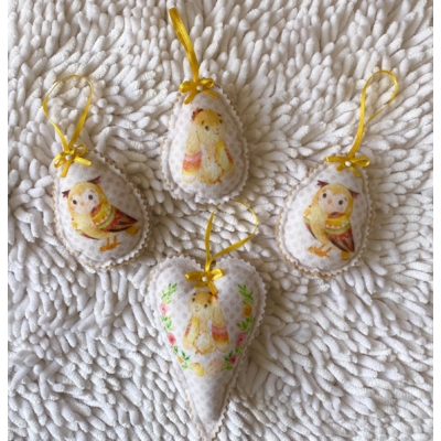 Sárga nyuszis, baglyos tavaszi, húsvéti filc tojás és szív dekoráció