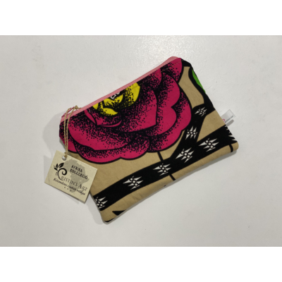 Kis méretű pink rózsás neszeszer afrikai vászonból