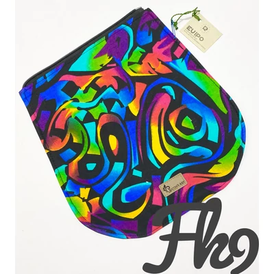 Színes afrikai mintás fedél fekete cserélhető fedelű hátitáskához