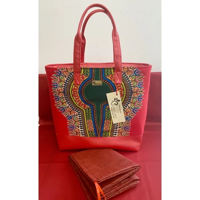 Nagy méretű piros dashiki mintás kézitáska